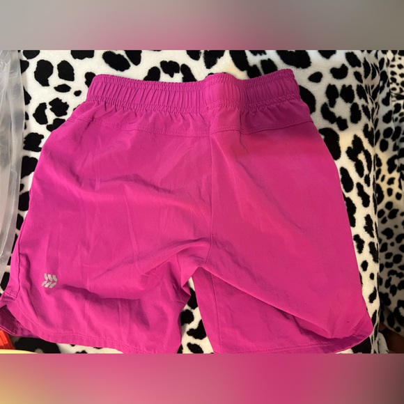 Short - Picture 2 of 3